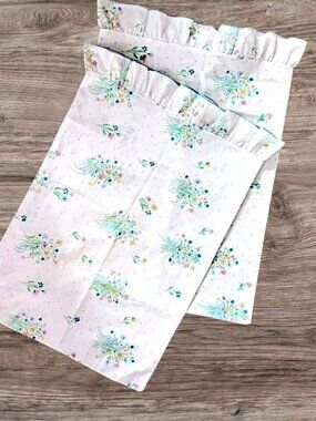 Vintage Utica Ruffled Pillowcases Floral Bouquet Cottagecore Pair Pink Blue Edge